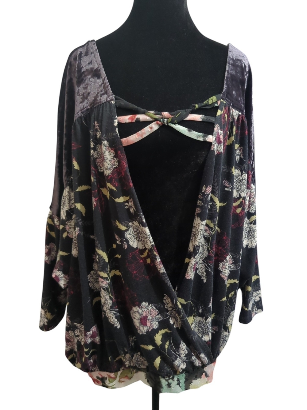 Gimmicks By BKE XL Floral Velvet Open Back Dolman Sleeve Boho Top Whimsigoth